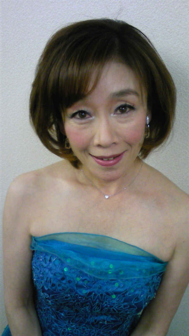 お久しぶり(<br />
 ゜▽゜)/